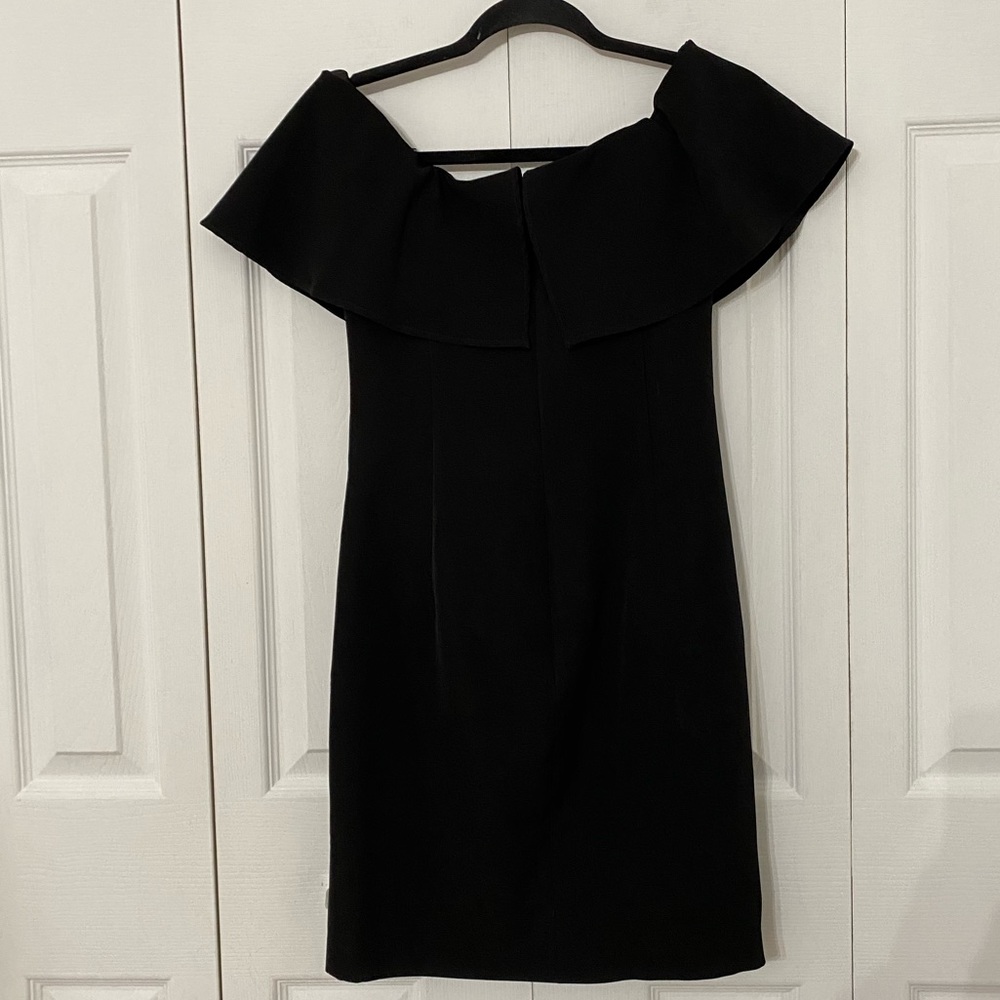 NWT BARDOT Black Off Shoulder Dress 6 - Picture 3 of 13